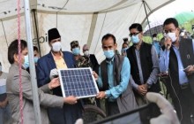 गण्डकी प्रदेश सरकारले दुर्गमका १२० घरधुरीलाई गर्यो सौर्य ऊर्जा वितरण, स्थानिय हर्षित