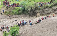 धार्चे पहिरोः बेपत्ताको खोजी जारी